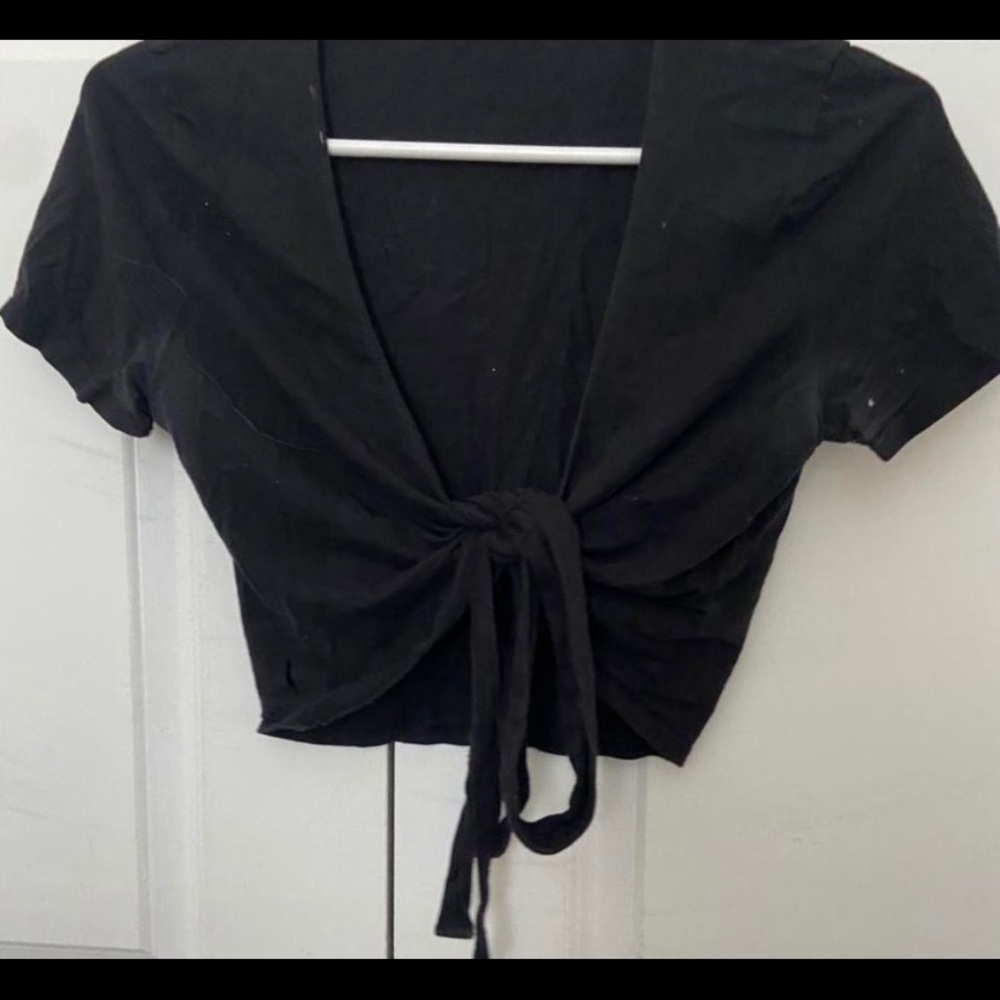 Black brandy melville tie up top